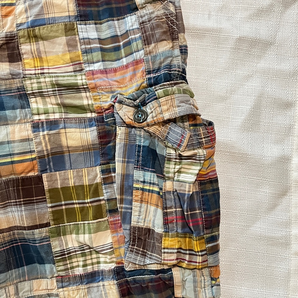 American Eagle Outfitters Vintage Colorful Plaid Cargo Multi-Pocket Shorts Sz 38 - Picture 6 of 11